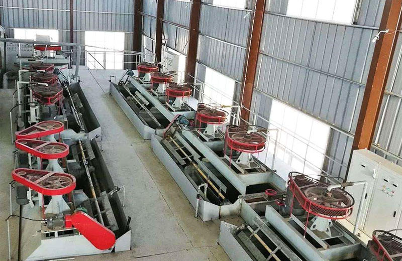 Semi-preferential bulk-separation flotation of copper sulfide ore beneficiation